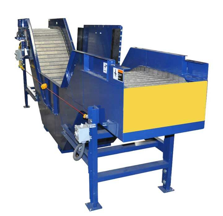 Titan hinged steel belt quench conveyor with liquid-tight tank for parts cooling and quenching