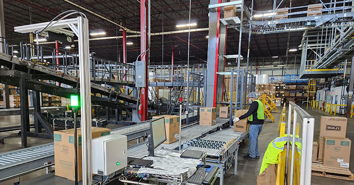 Conveyor system with quality control lines