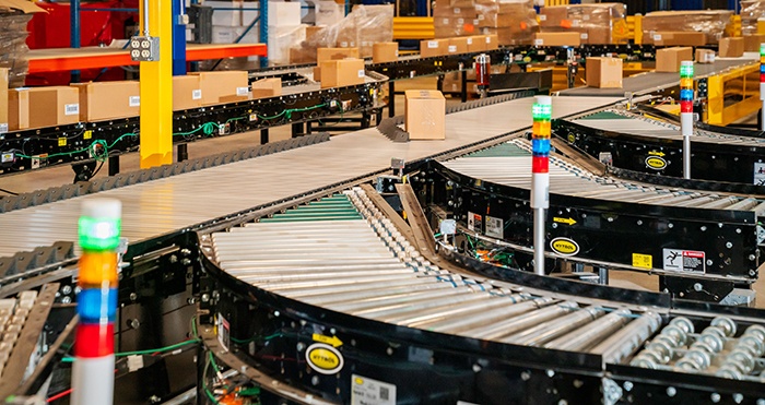 Shoe sorter system for retail distribution facility